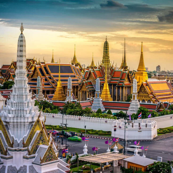 Aerial-View-Of-The-Grand-Palace-Wat-Phra-Keaw-In-Bangkok-Thailand-During-Sunset-Southeast-Asia-735×735