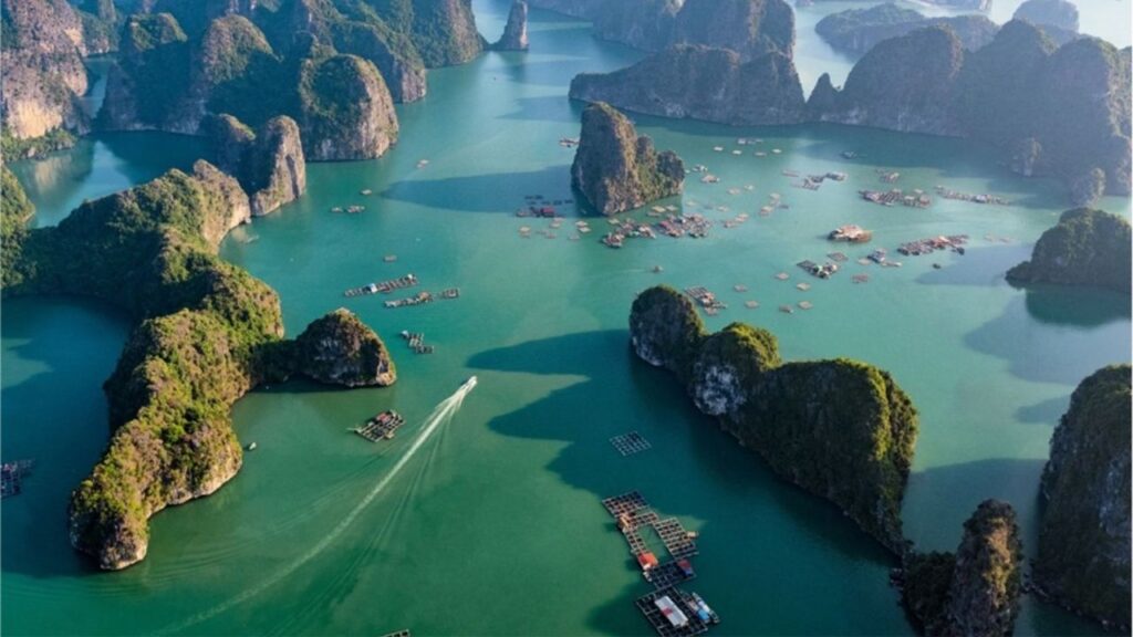 15 Best Places to Visit in Vietnam in 2025 - Ultimate Travel Planning Guide with Itinerary