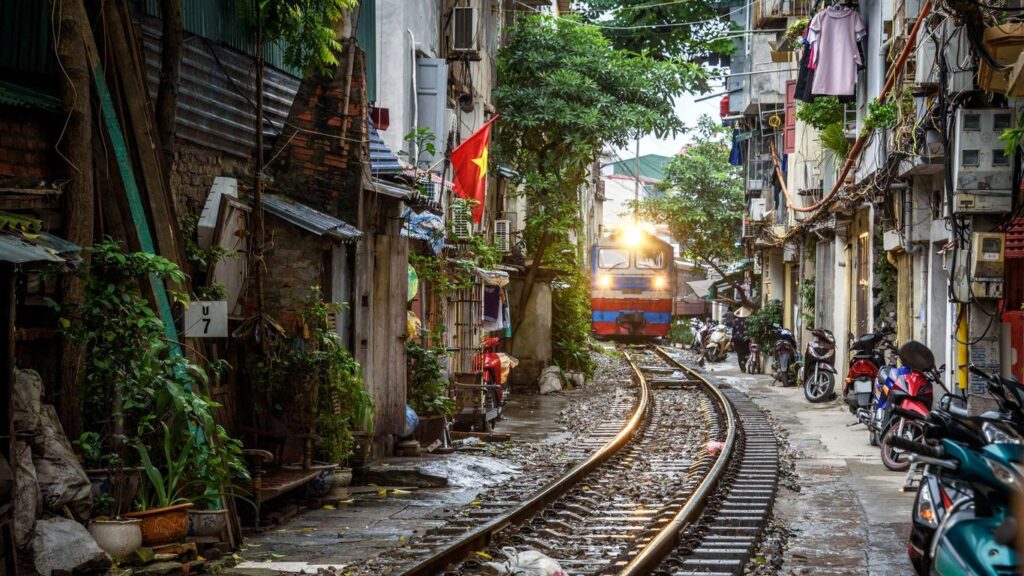 7 Must Visit Cities in Vietnam in 2025 – A Complete Travel Guide