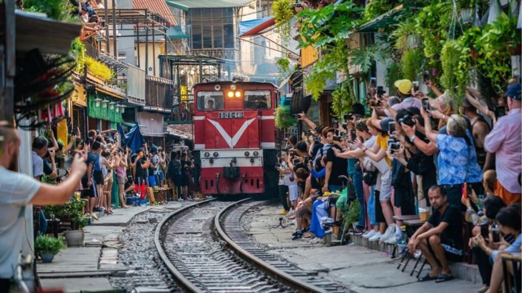 15 Best Places to Visit in Vietnam in 2025 - Ultimate Travel Planning Guide with Itinerary