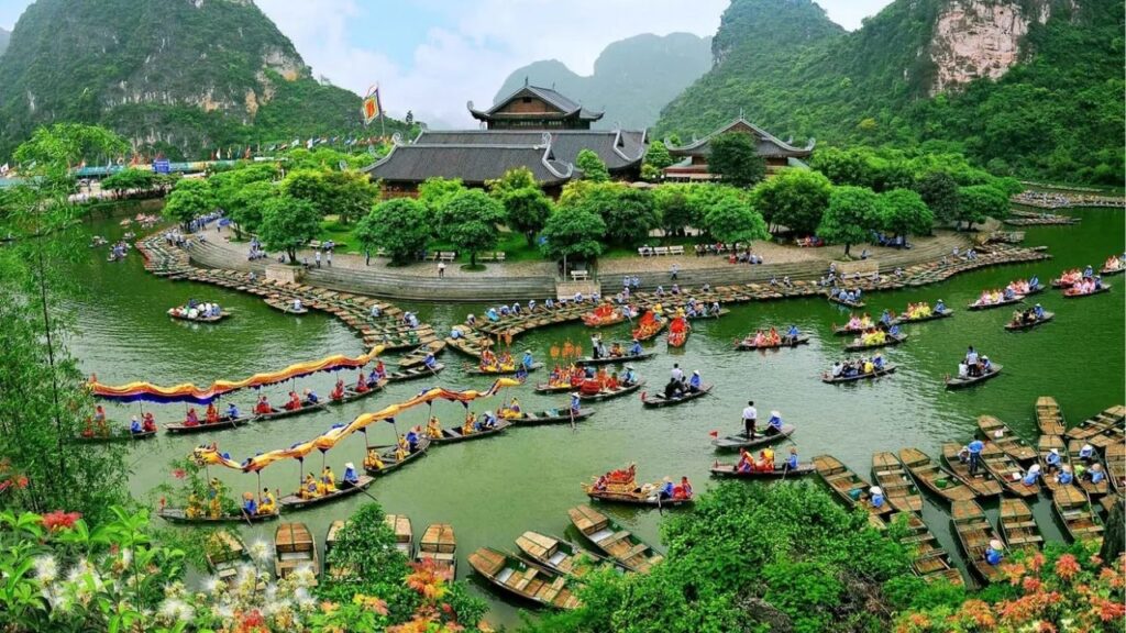 15 Best Places to Visit in Vietnam in 2025 - Ultimate Travel Planning Guide with Itinerary
