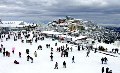 Play in the Snow in Himachal