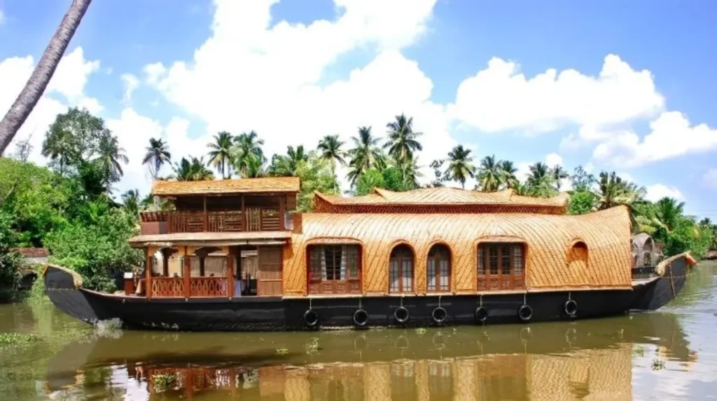 Kerala houseboat cost - what a night on the backwaters actually costs 5 Kerala Houseboat Cost - What a Night on the Backwaters Actually Costs